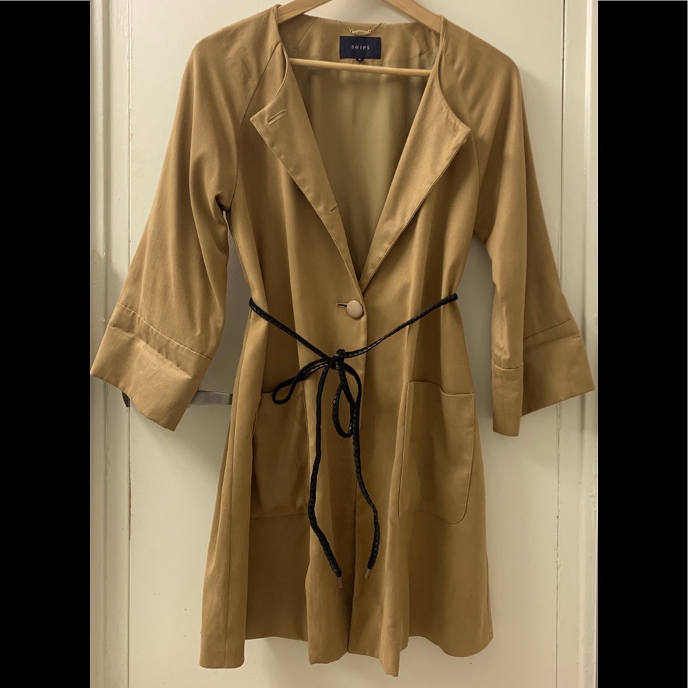 Trench/ jacket with a belt made in Japan size S